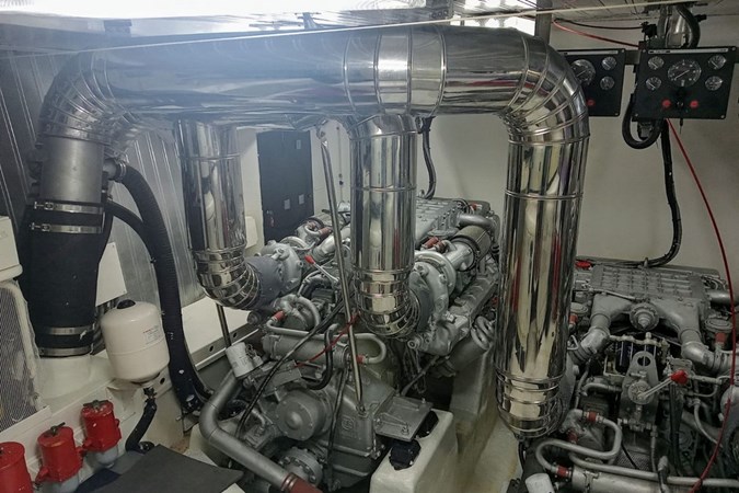 Astondoa 82 GLX _3 (1)