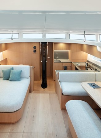 YYachts-Y7-Interior_1-min (1)