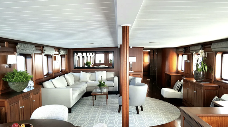 14. Trafalgar Saloon