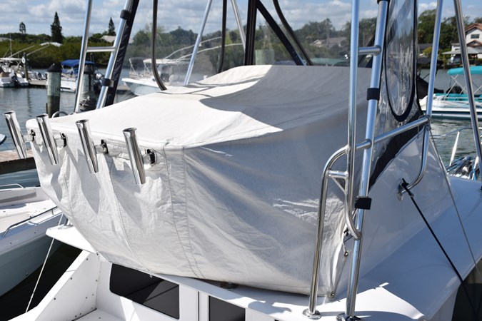 Flybridge stays covered when not in use