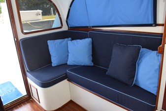 Portside L-shape settee