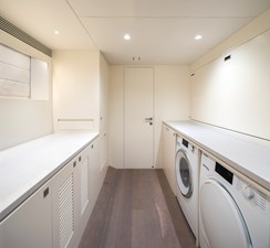 Horizon FD90 Hull 34 multi-use landery room with lots of counter space.