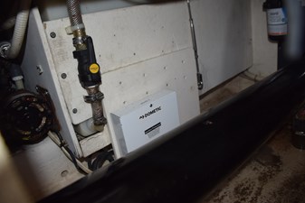 Dometic Reverse-Cycle AC