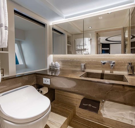 Majesty Yacht 120 (BEAUTY)