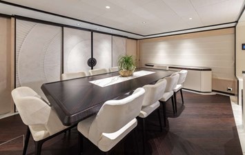 Majesty Yacht 120 (BEAUTY)