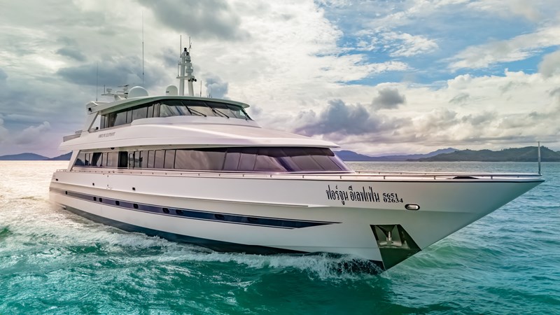 2. Alloy Yachts 1997 (Fortune Elephant)