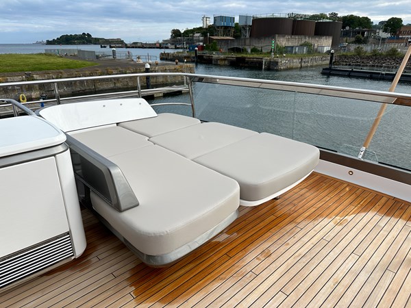 Aft PS skydeck sofa/sunbed