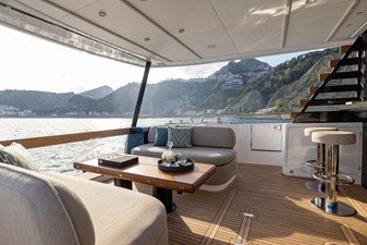 Magellano 60 Cocpit