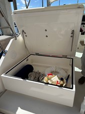 LUNA, 2013 Hunt Yachts Harrier 36: Settee Storage
