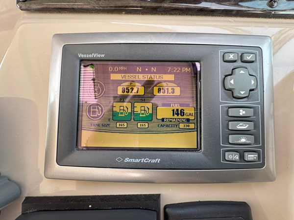 Vessel status display