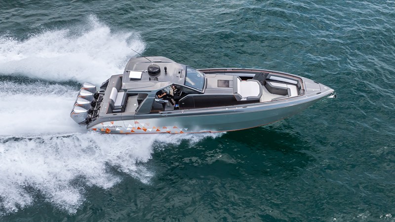 2025 Cigarette 42 Auroris