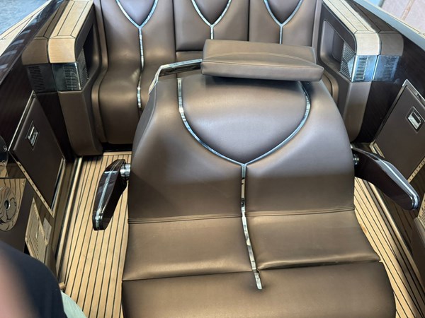 1ART OF KINETIK 25 TT GALACTICA STAR YACHT FOR SALE (11)