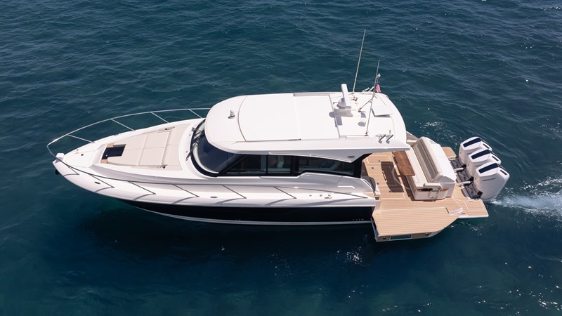 2024 Tiara Yachts 48 LE