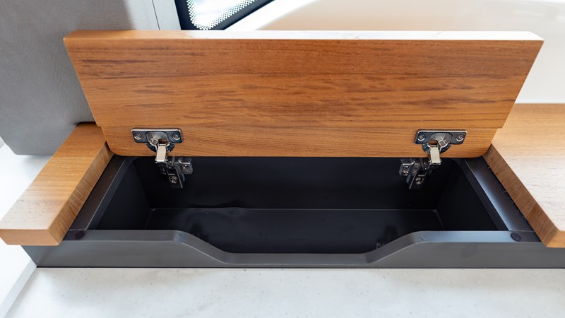 2024 Tiara Yachts 48 LE