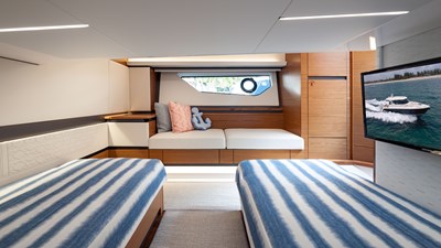 2024 Tiara Yachts 48 LE