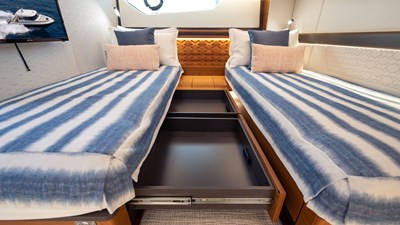 2024 Tiara Yachts 48 LE