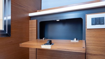 2024 Tiara Yachts 48 LE