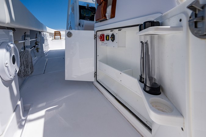 38_jupiter_reel_doozey_cockpit_11