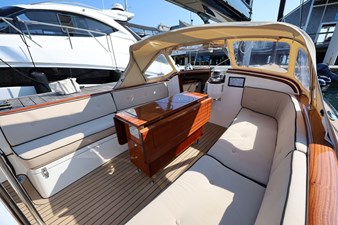 WELCOME: 2024 Leonardo Eagle 44 Cockpit Seating Forward