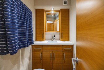 Bow VIP En-Suite Head