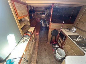 SALON LOOKING FORWARD