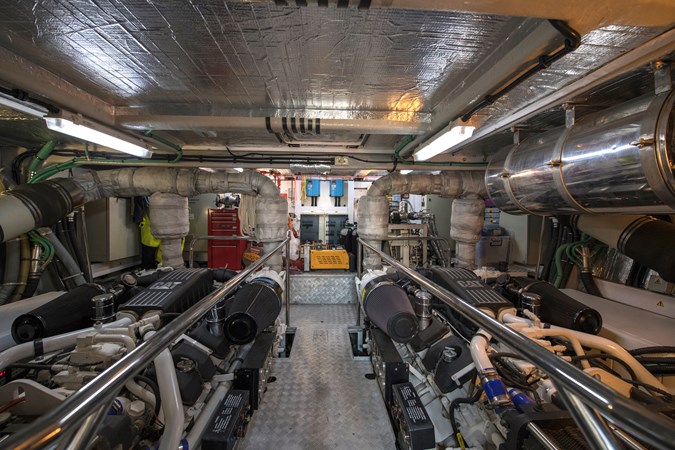 Sunseeker 82Y Basya Nicoli Engine Room