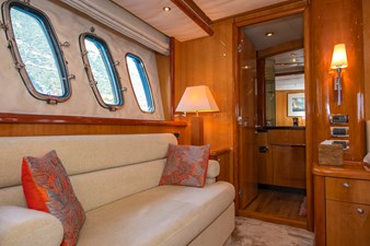 Sunseeker 82Y Basya Nicoli Master Cabin