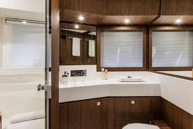 2017-riva-88-domino-super- head