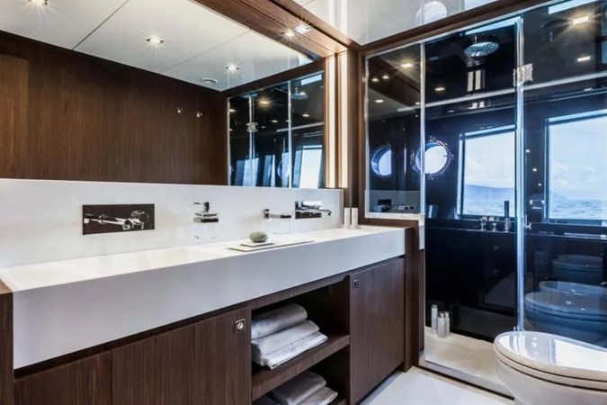 2017-riva-88-domino-super-Master head