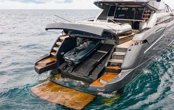 2017-riva-domino-88-super-Garage-Platform