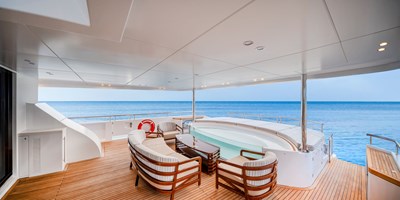 Aft Deck Entertaining