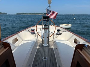 GALLUP, 2011 Alerion 33