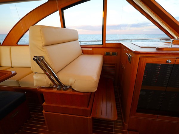 Companion Settee in Raised Position