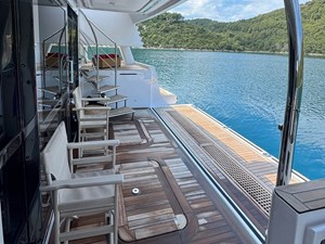 Beach Club Area with Fold-down Transom