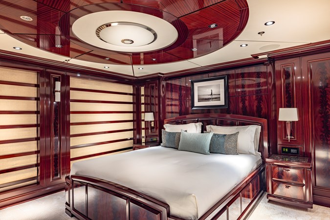 VIP Stateroom Port Aft (King Bed)