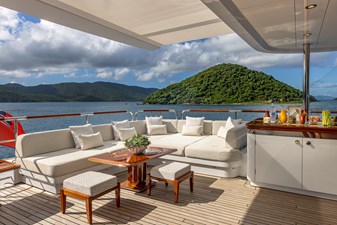 Skylounge Aft Deck/Sunshade