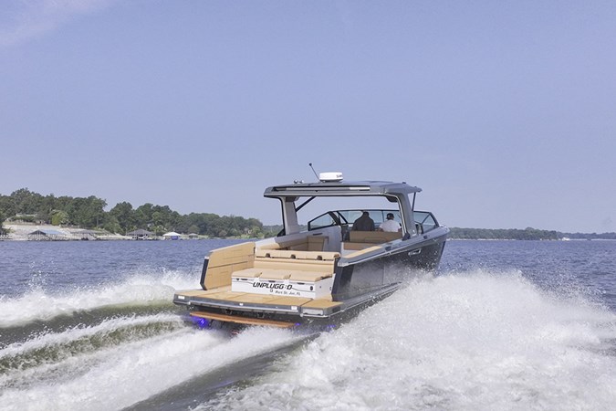 Stbd quarter profile