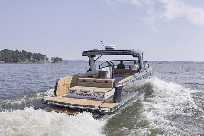 Stbd quarter profile