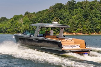 Port quarter profile