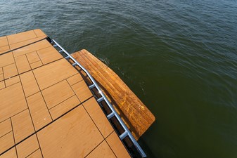 Swim platform