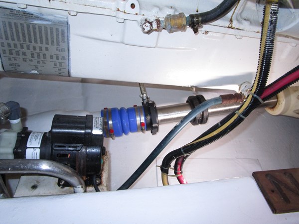 Port engine drip pan