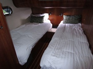 Guest cabin looking aft