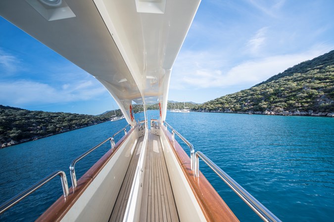 La Rubia Exterior – Side deck