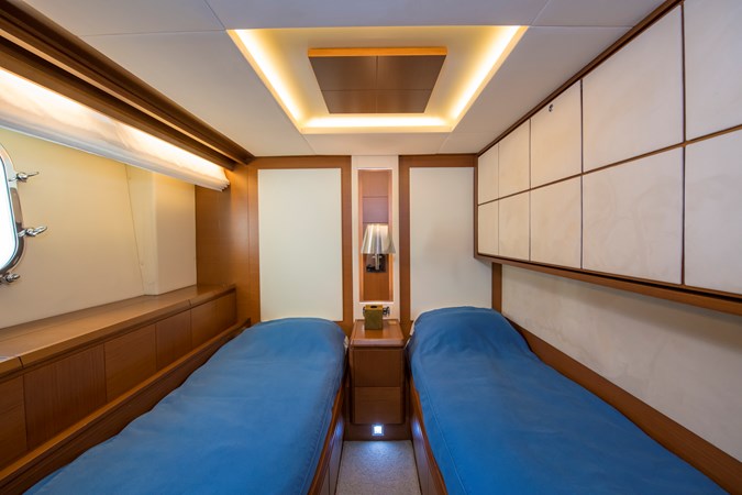 La Rubia Interior – Twin cabin