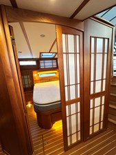 DEFY GRAVITY, 2018 Sabre 48 Flybridge Sedan