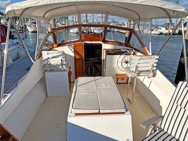 Cockpit Looking Forward, 2003 Fortier 26