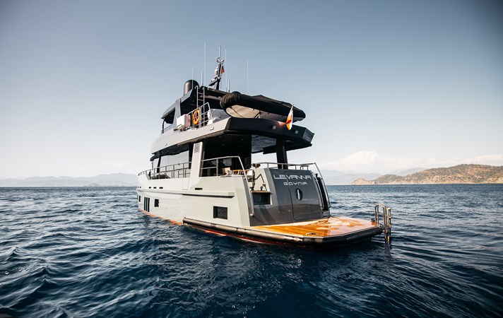 B70 Levanna Exterior photos (4)