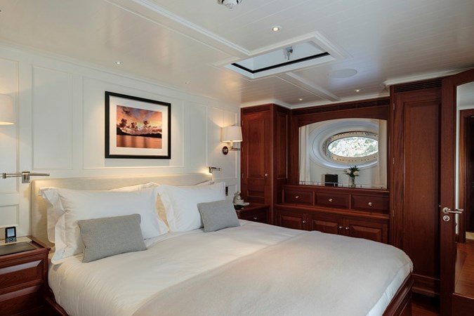 APSARA_00008262_vb5374946_800x533