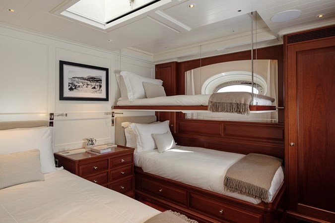 APSARA_00008262_vb5375052_800x533