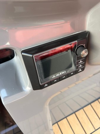 INVICTUS GT280 YACHT FOR SALE (10)